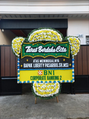 Papan Bunga Duka di Bojong Menteng