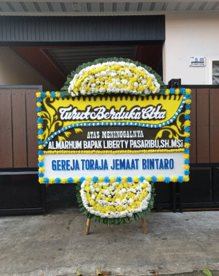 Papan Bunga Duka di Bojong Menteng