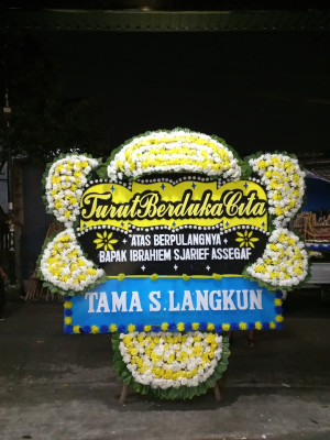 Papan Bunga Duka di Bojong Menteng